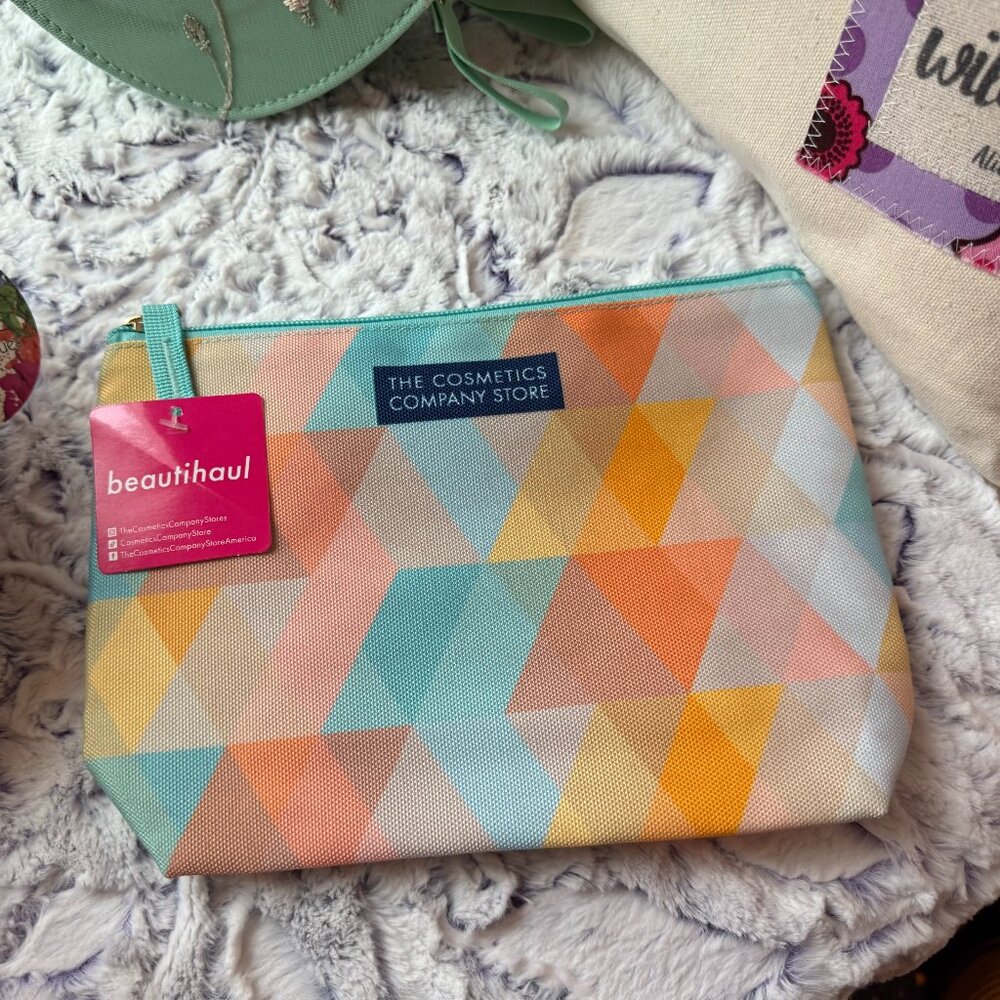 Cosmetic Bag Bundle - 9 bags - Picture 9 of 10